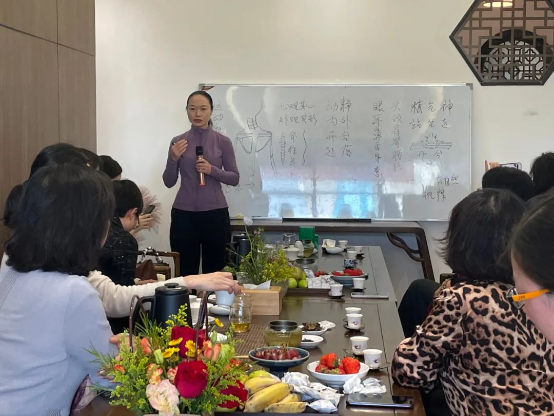 首届贵州晴隆早春茶全国采购商大会贵阳分会场暨2022年女神节茶会在贵阳举行