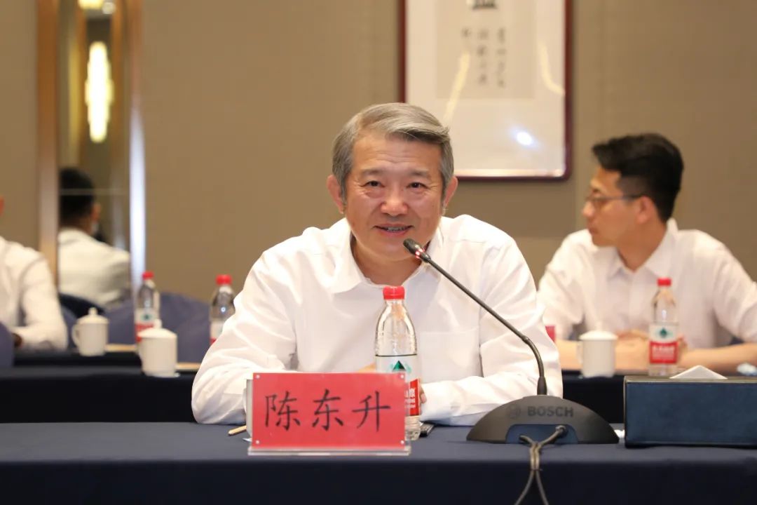 武大校友企业家联合会到访茅台集团