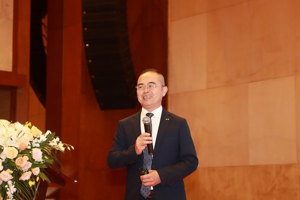 第12届爱尔眼科眼科学术交流峰会在贵阳举行
