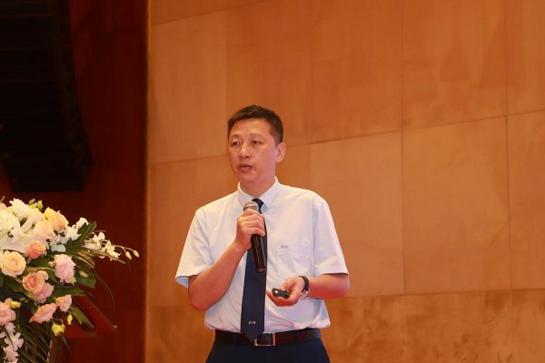 第12届爱尔眼科眼科学术交流峰会在贵阳举行