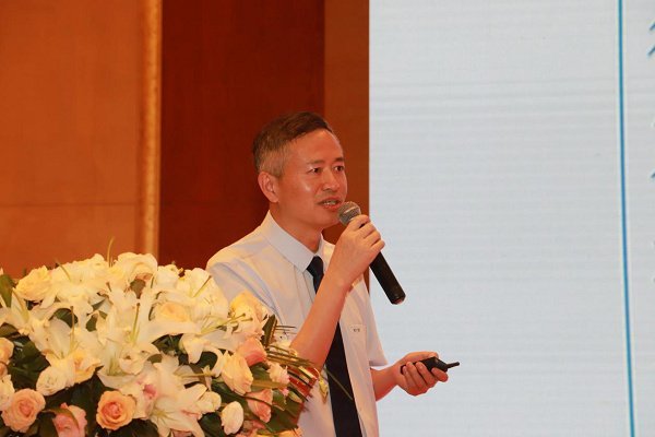 第12届爱尔眼科眼科学术交流峰会在贵阳举行