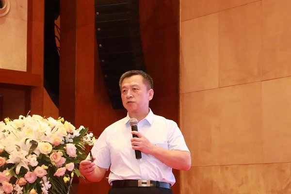 第12届爱尔眼科眼科学术交流峰会在贵阳举行