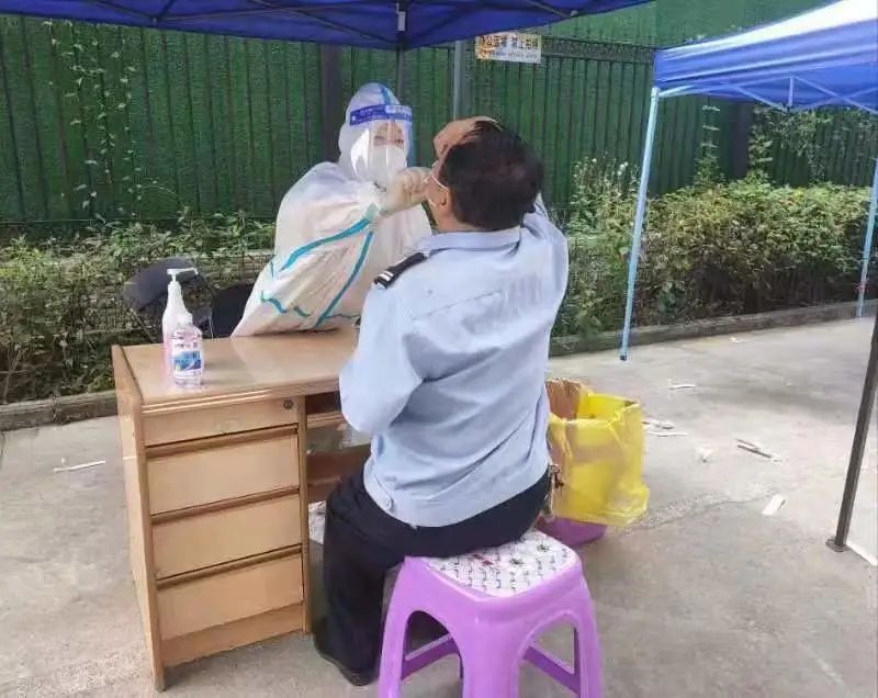 同心抗疫•共克时艰丨贵阳爱尔眼科医院支援抗疫一线