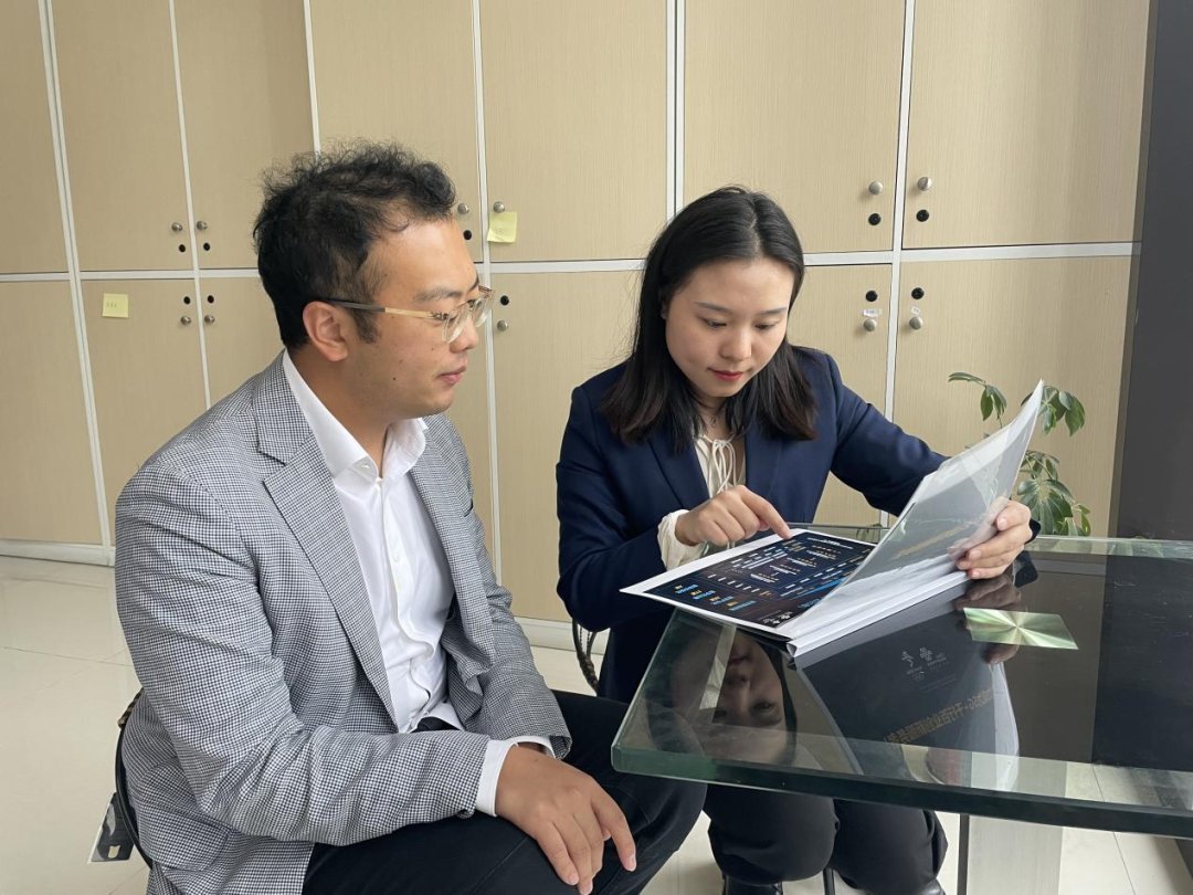 「创心服务 联通你我」用心服务，彰显敬业与担当