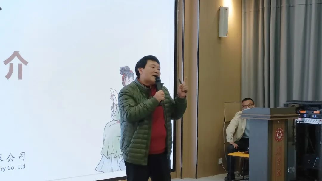书香茶香交融！贵州大学茶学院打造“贵州绿茶”校园多功能展示体验区
