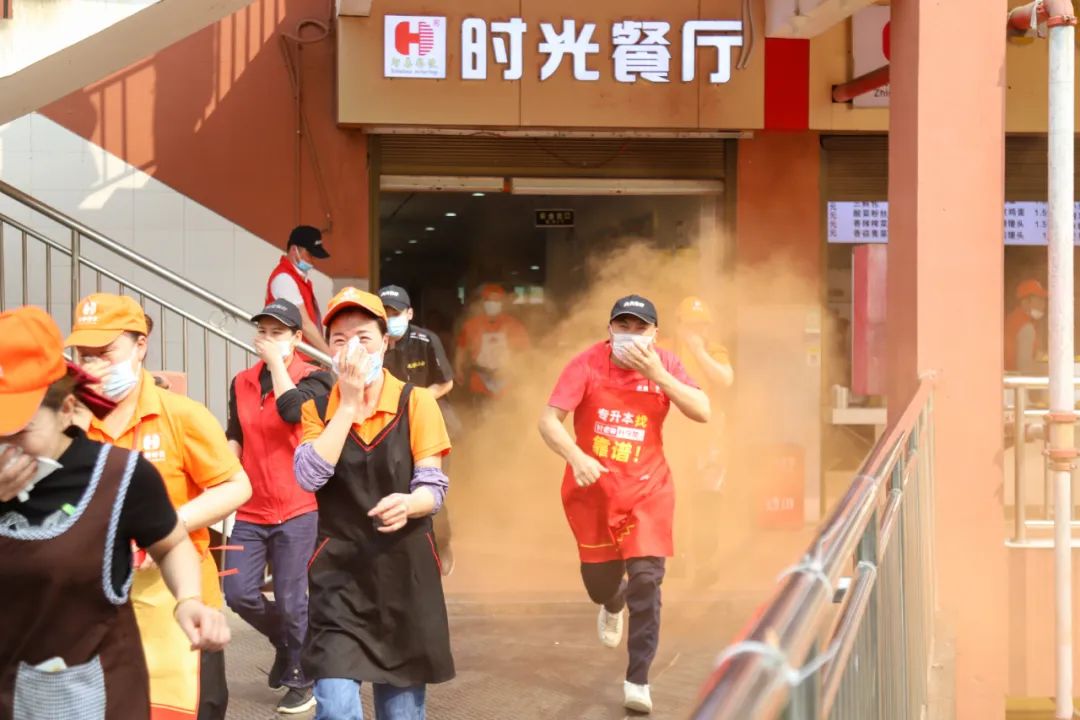 以练为战，防患未然 | 贵工商开展反恐防暴及消防救援演练！