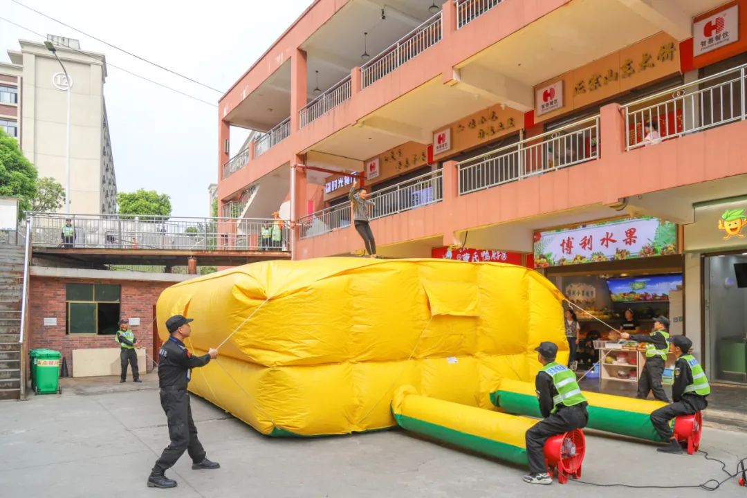 以练为战，防患未然 | 贵工商开展反恐防暴及消防救援演练！