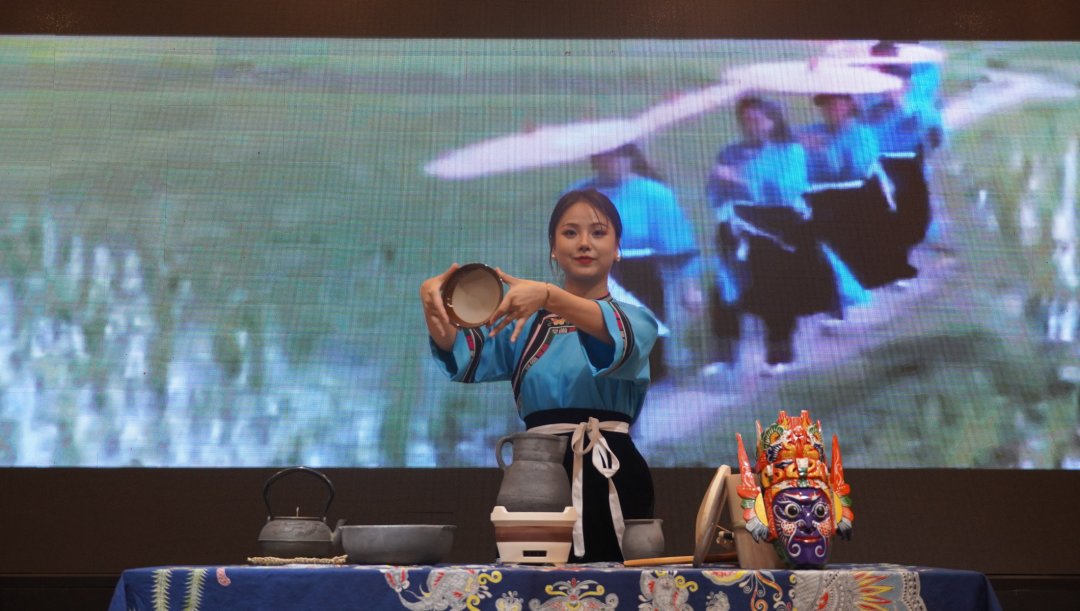 观壮美黄果树 品生态安顺红丨安顺市茶产业高质量发展品鉴会在广州成功举办