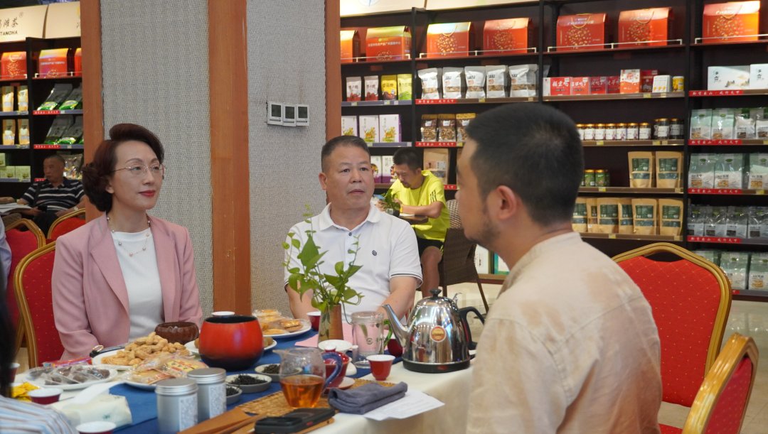 观壮美黄果树 品生态安顺红丨安顺市茶产业高质量发展品鉴会在广州成功举办