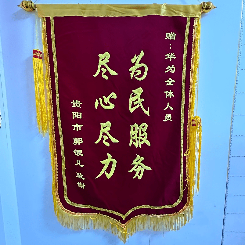 谁说老人只能用“老人机”？这位爷爷已经是摄影高手了！