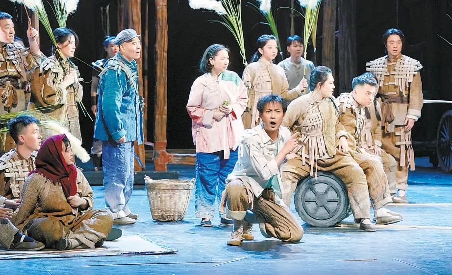 “大戏看北京”展演季圆满闭幕！超3800万人次观看！一图读懂展演成果