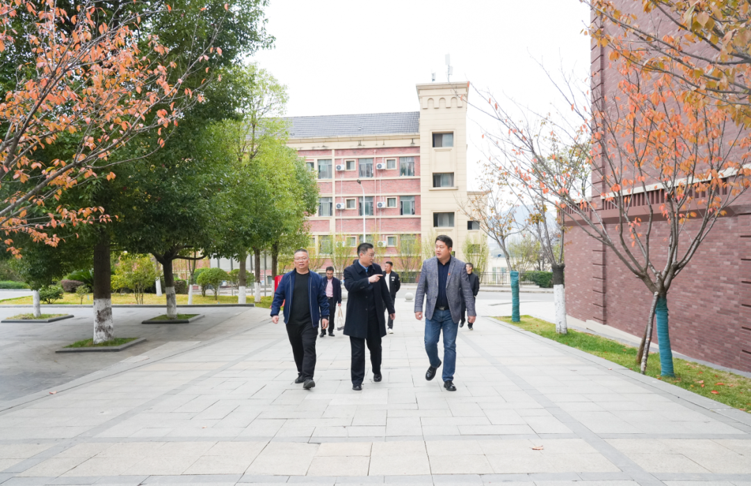 四川成都中医药大学赴贵州工商职业学院开展继续教育工作考察调研