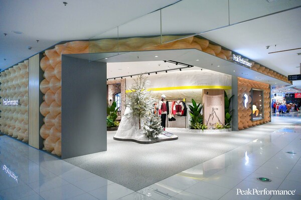Peak Performance壁克峰沈阳中兴店踏雪而至，引领北欧户外新风尚