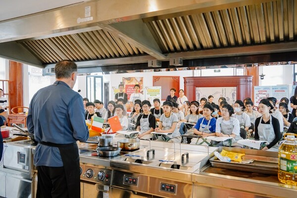 意大利烹饪教育项目成功落地福建商学院