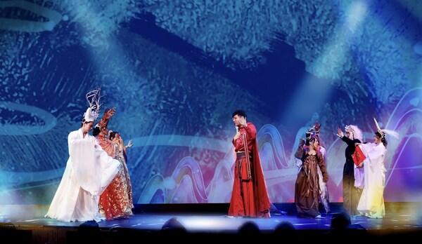 爱达邮轮推出全新亲子互动舞台剧《爱达山海经•奇幻之旅》