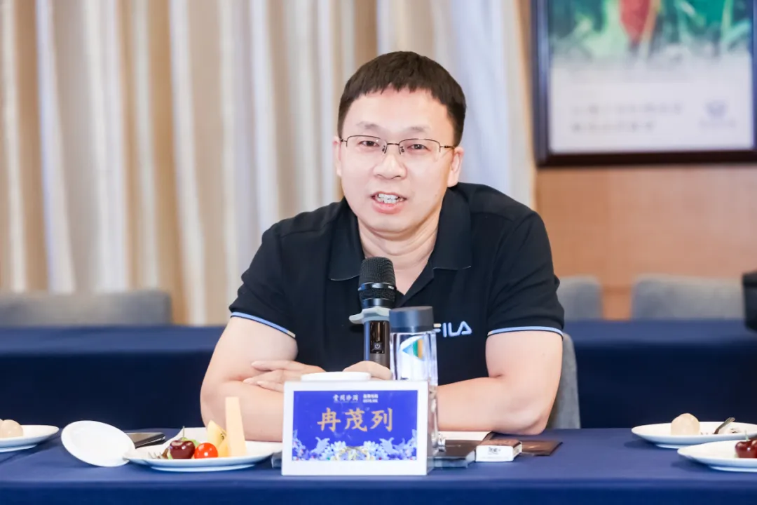 珍酒携手贵州书画名家，共绘酒香墨韵融合新篇章