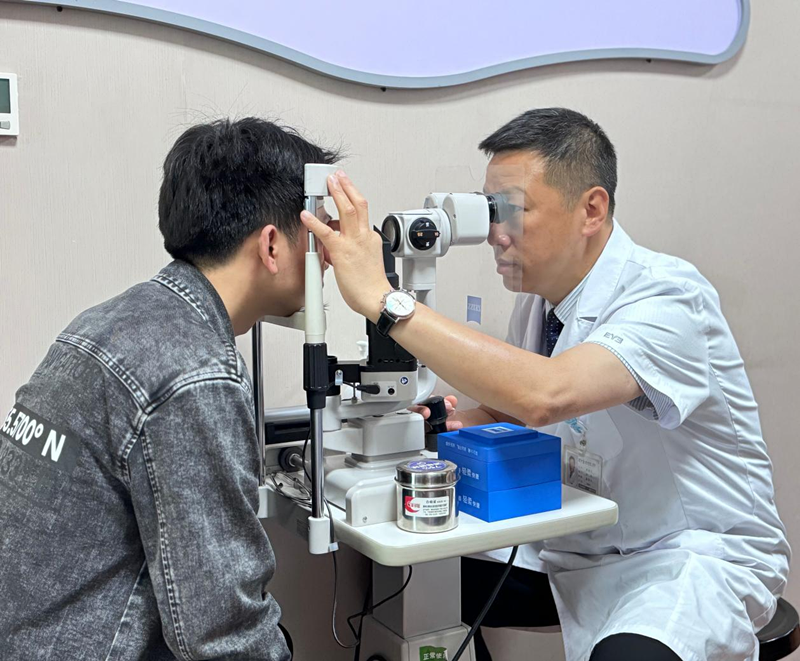高考填报志愿视力受限？ 近视手术助力莘莘学子圆梦