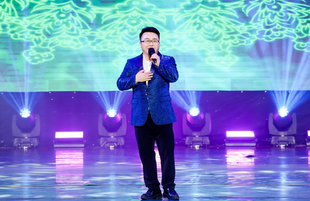 2024“歌唱祖国”主题 音乐会巡演暨“2023多彩贵州歌唱大赛”成果展演在铜仁举行