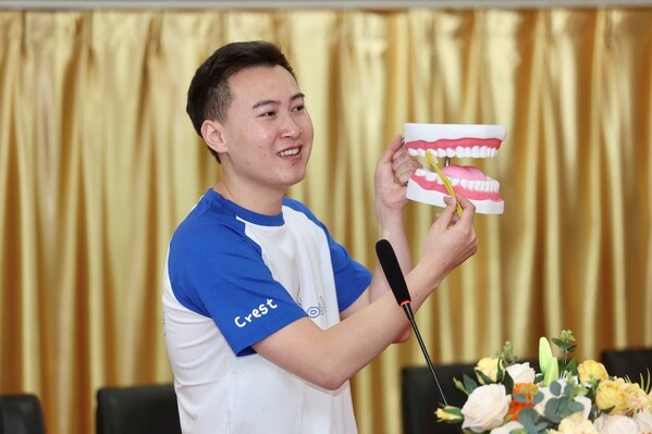 佳洁士“健康笑容保护计划”走进福建闽侯将军小学
