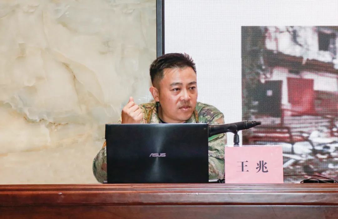 贵州工商职业学院开展“同心向强、共卫国防”教育讲座