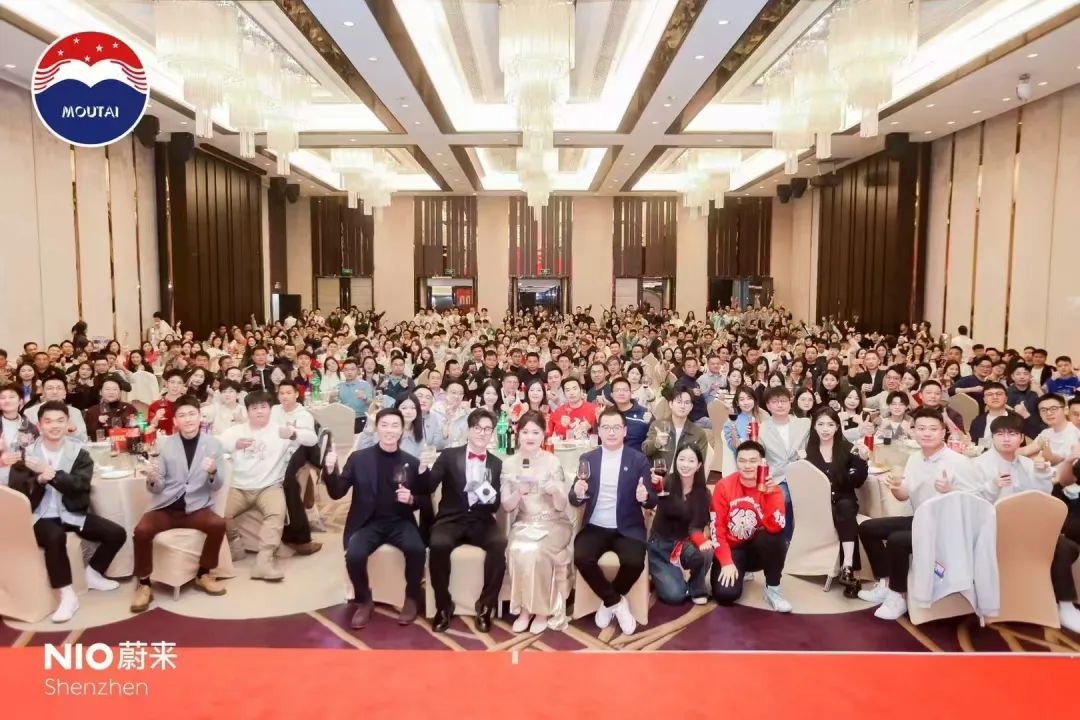 茅台1935上市三周年，登上全国多地宴席C位，在千元价格带市场表现亮眼