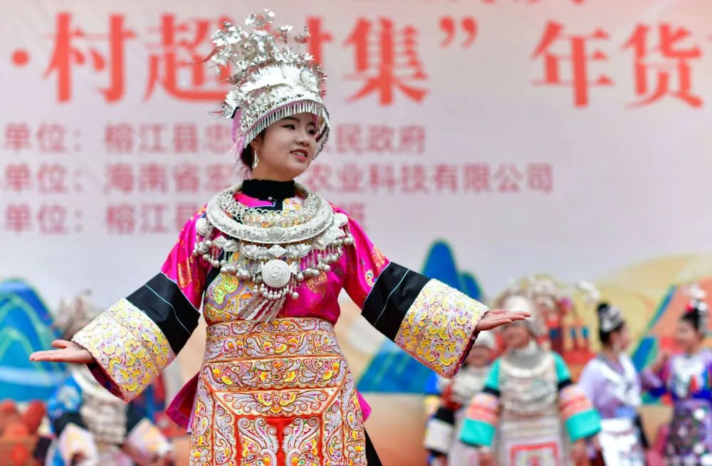 “村超”再上《新闻联播》，“流量”背后的文化密码是什么？
