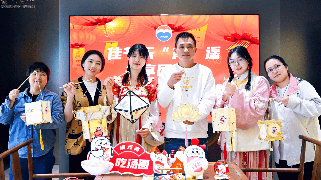 含“文”量十足，茅台经销商与“茅友”共酿文化春雨