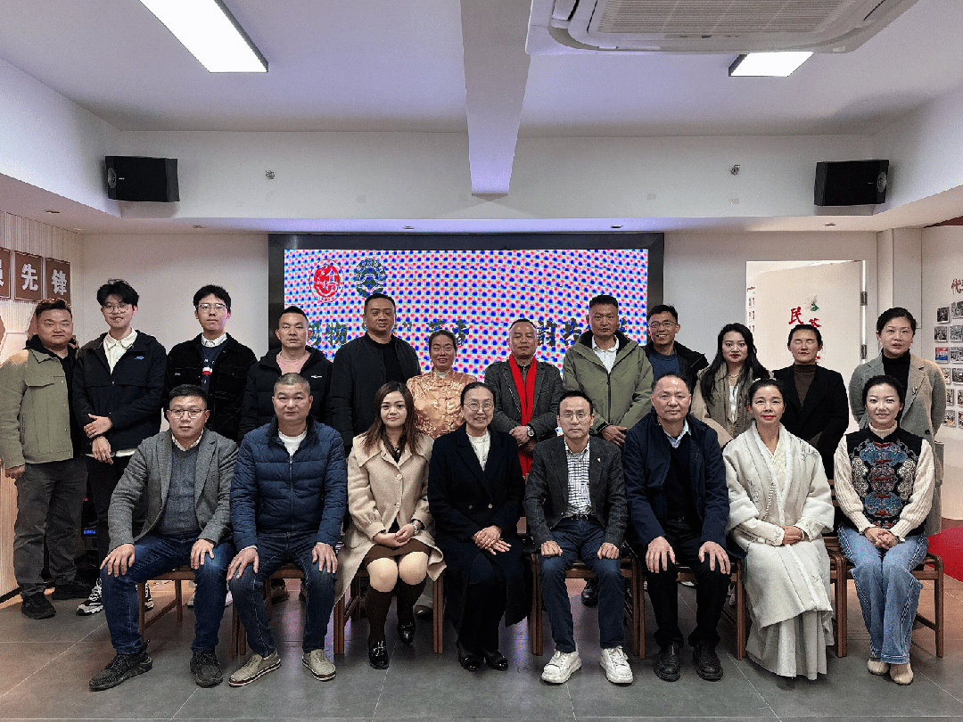 含“文”量十足，茅台经销商与“茅友”共酿文化春雨