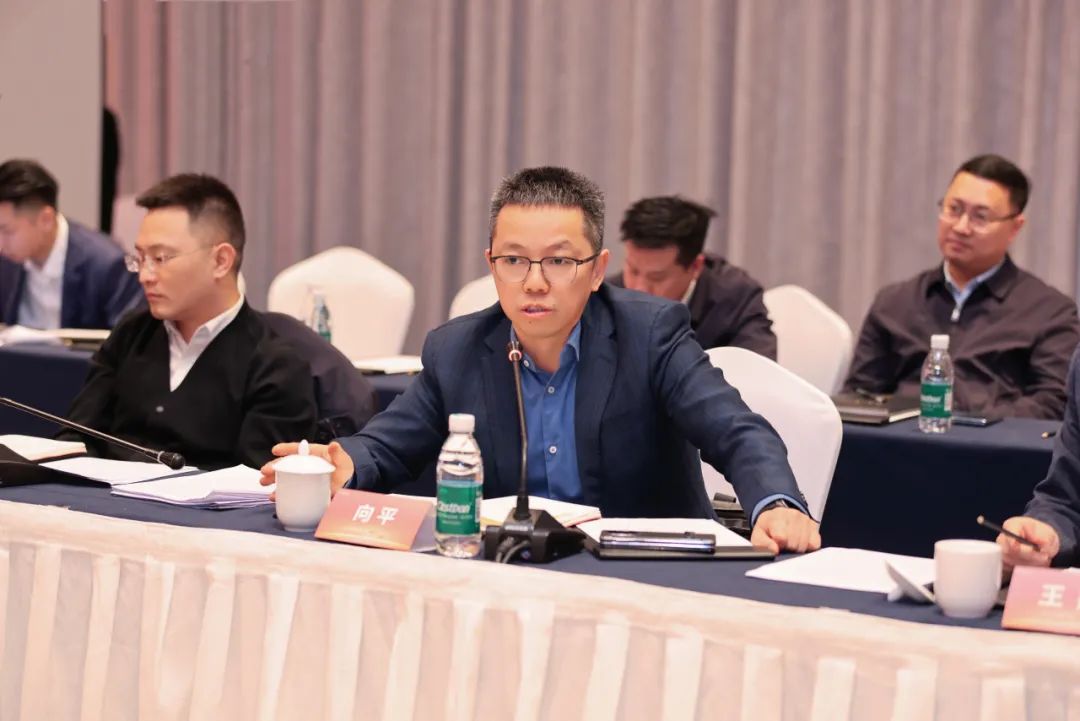 茅台酒东线市场调研：动销旺盛背后应对消费代际革命的战略图谱