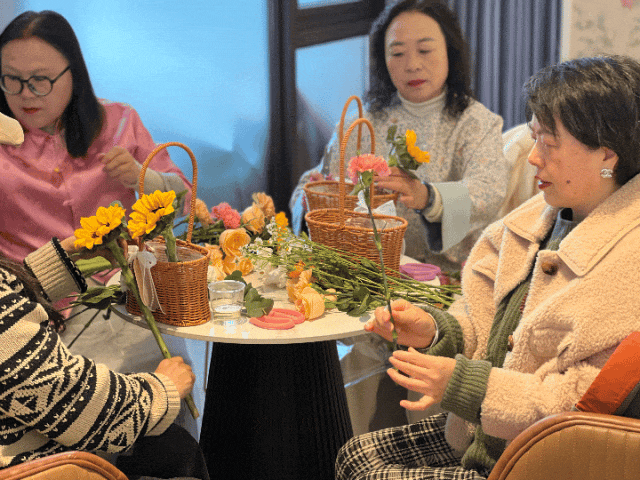 茅台花样营销，与“她”奔赴美好生活