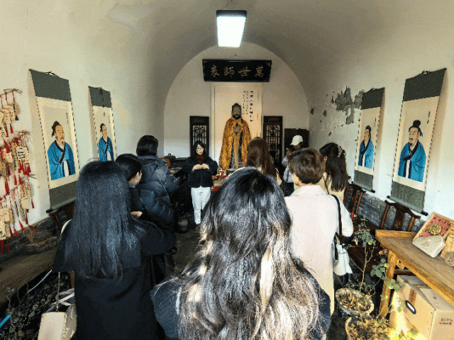 茅台花样营销，与“她”奔赴美好生活