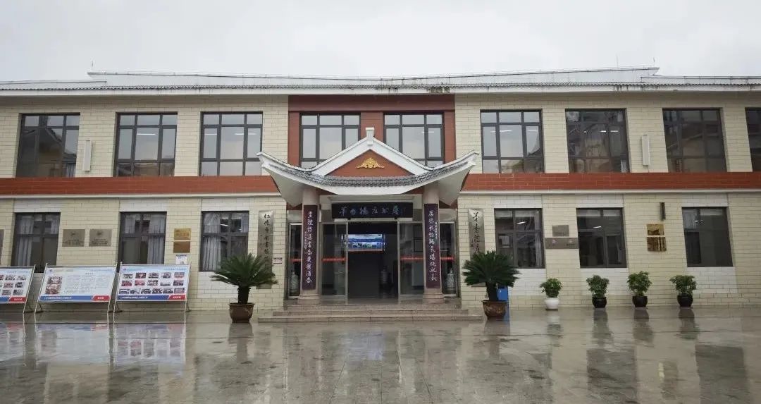 陈果：把赤水河地情“装进”图书馆