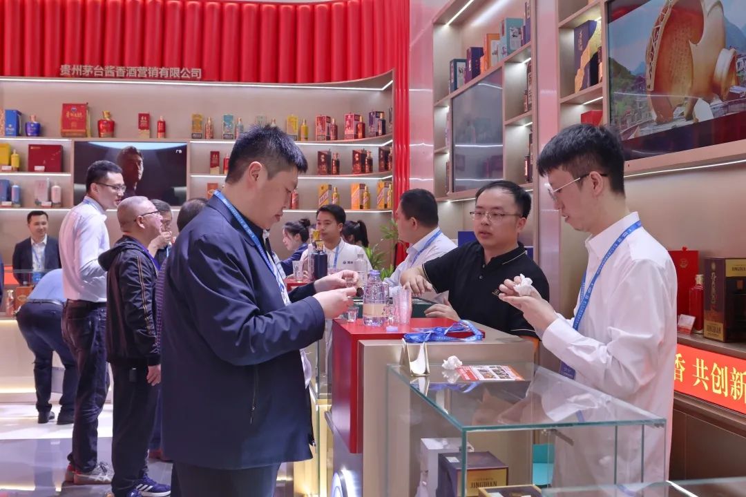 融入时代浪潮 答好时代“考卷” 茅台亮相第二十二届中国国际酒业博览会