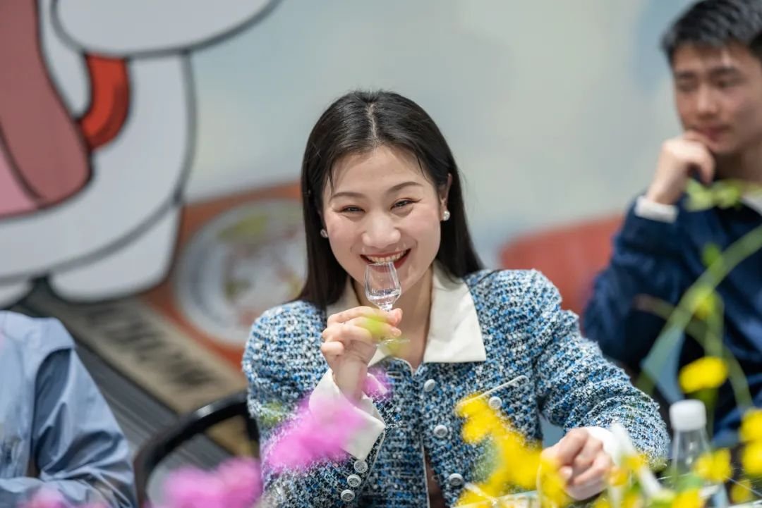 黔酒黔文化 黔菜黔风光 “黄小西吃晚饭”主题茅台品鉴会开场