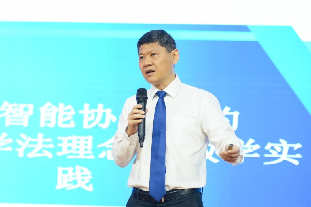 贵州工商职业学院特邀新加坡特许科技学院院长、德威教学法创始人李德威教授赴校讲学