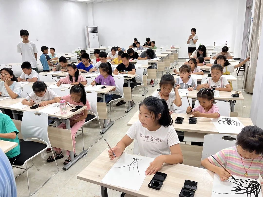 当“茅小团”遇见茅院青年