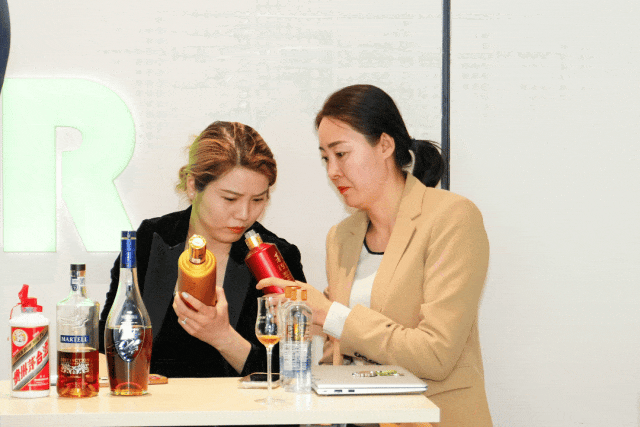 深挖“情谊场景”，茅台为“茅友”增添生活仪式感