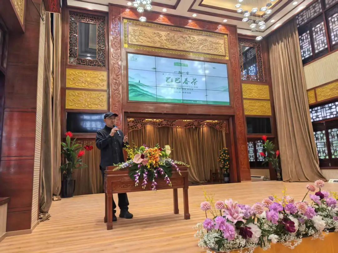 山海共烹一壶春，禅茶氤氲连世界——2025贵州新茶品鉴会启幕巢凤禅寺
