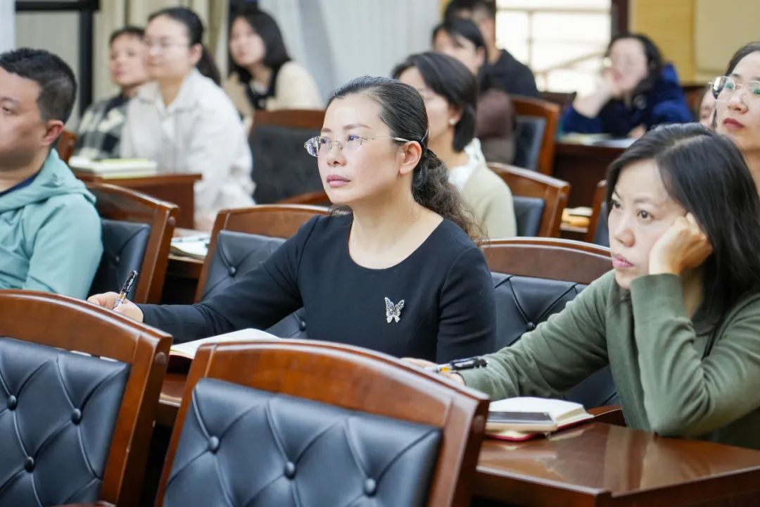 DeepSeek开启智能交互新时代，贵州工商职业学院助力教育管理数字化转型