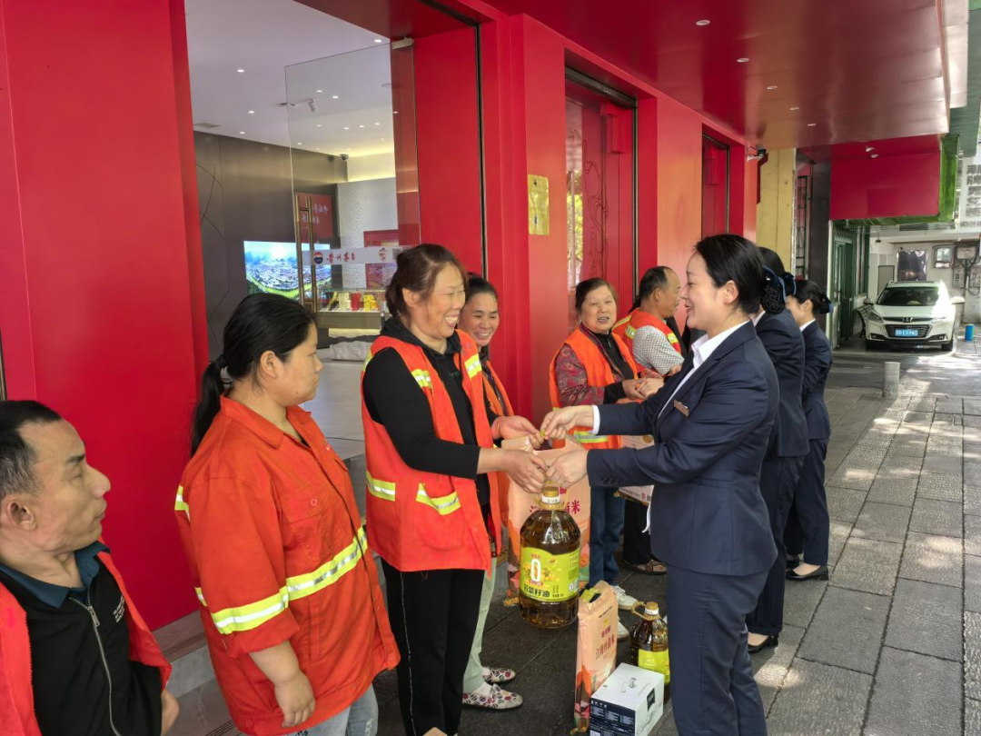春夏之间，“茅友”相聚，不负韶光