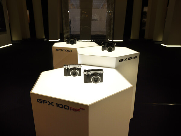 富士胶片首度亮相PHOTOFAIRS 以"重构未境"开启影像艺术新叙事