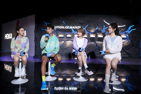 燃动全城！HOKA ONE ONE®全球首家品牌体验中心与跑者齐飞