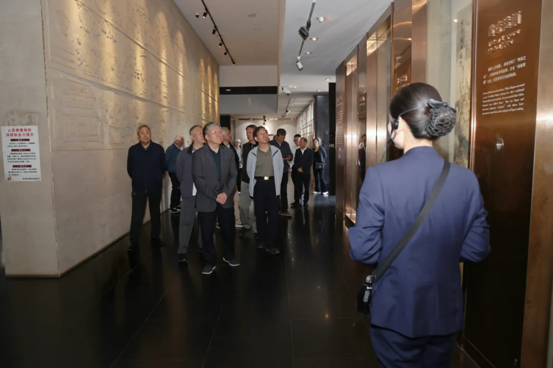 中酒协专家到中国酒文化城考察，点赞茅台在行业树立标杆