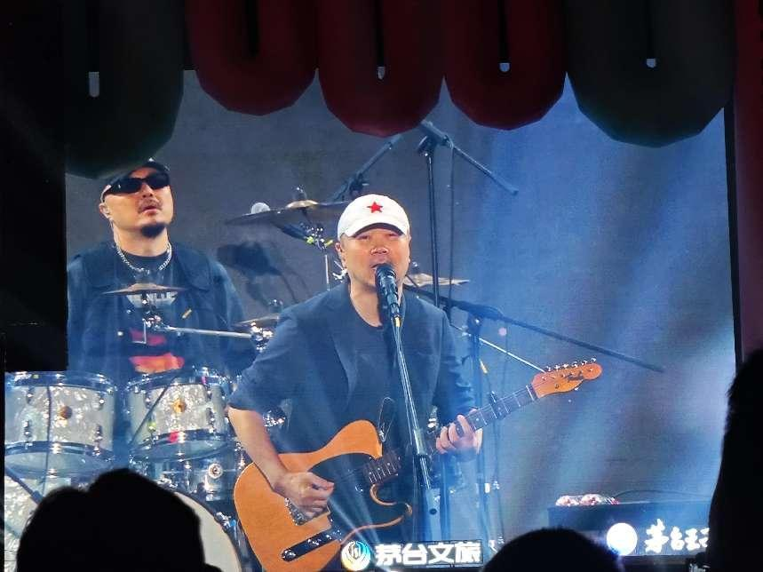「黄小西」T²音乐与艺术节开幕，崔健、吴克群、萧敬腾、张含韵……陪你一起共赴音乐狂潮