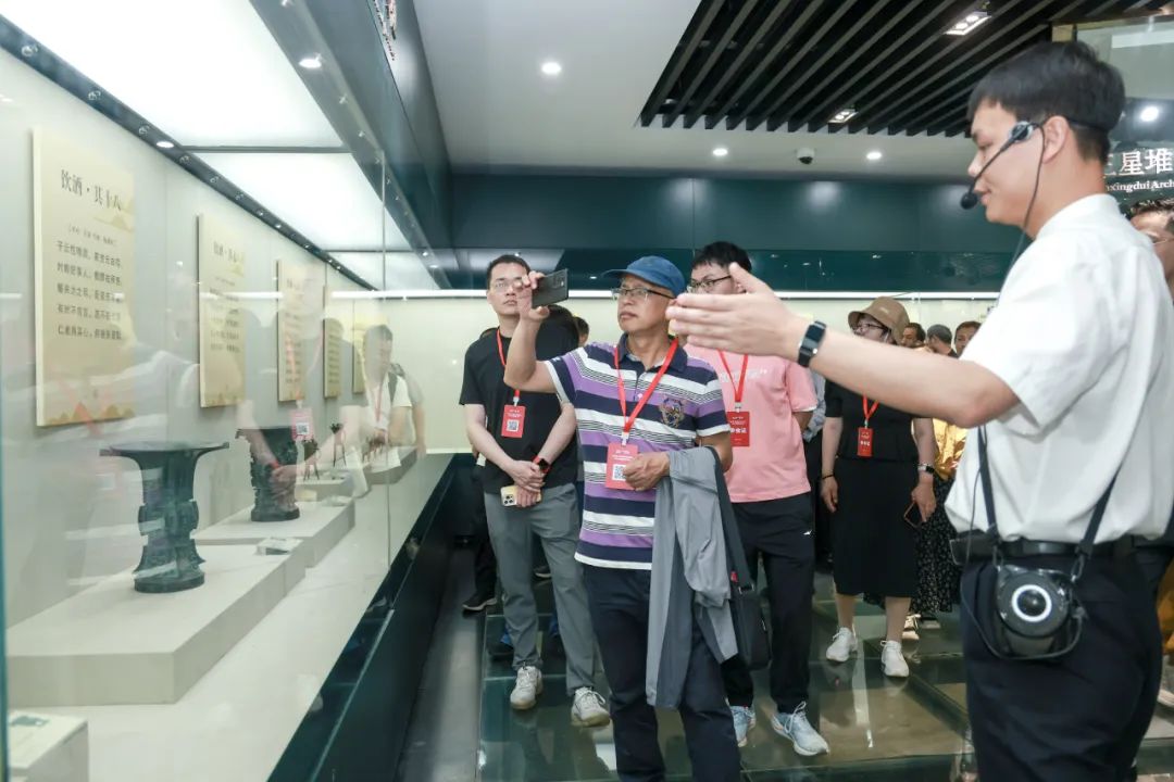 关于初心与坚守，张德芹在茅台股东大会现场这么说