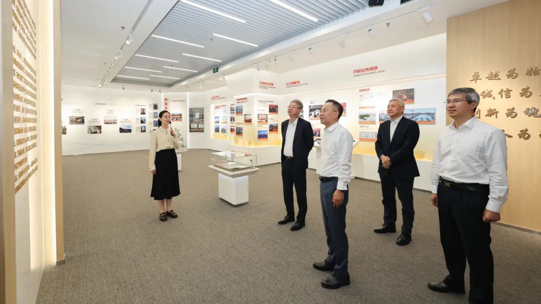 聚焦招投联动、构建产业生态,管委会领导调研上海国际集团