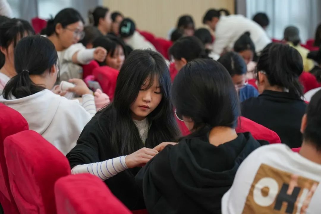 贵工商走出"安全卫士" ，红十字筑起全民守护网