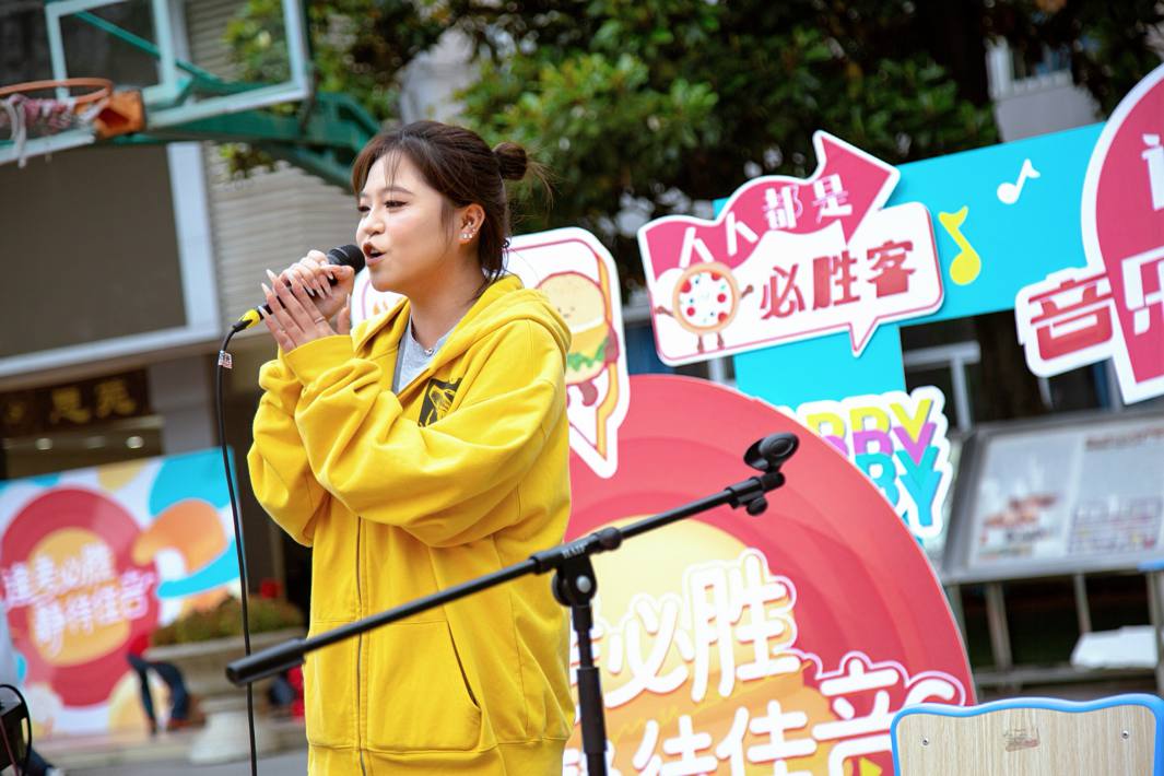 “黔”来赴约必胜客逢考必胜十年味觉记忆：以佳肴为墨，续写青春必胜之歌
