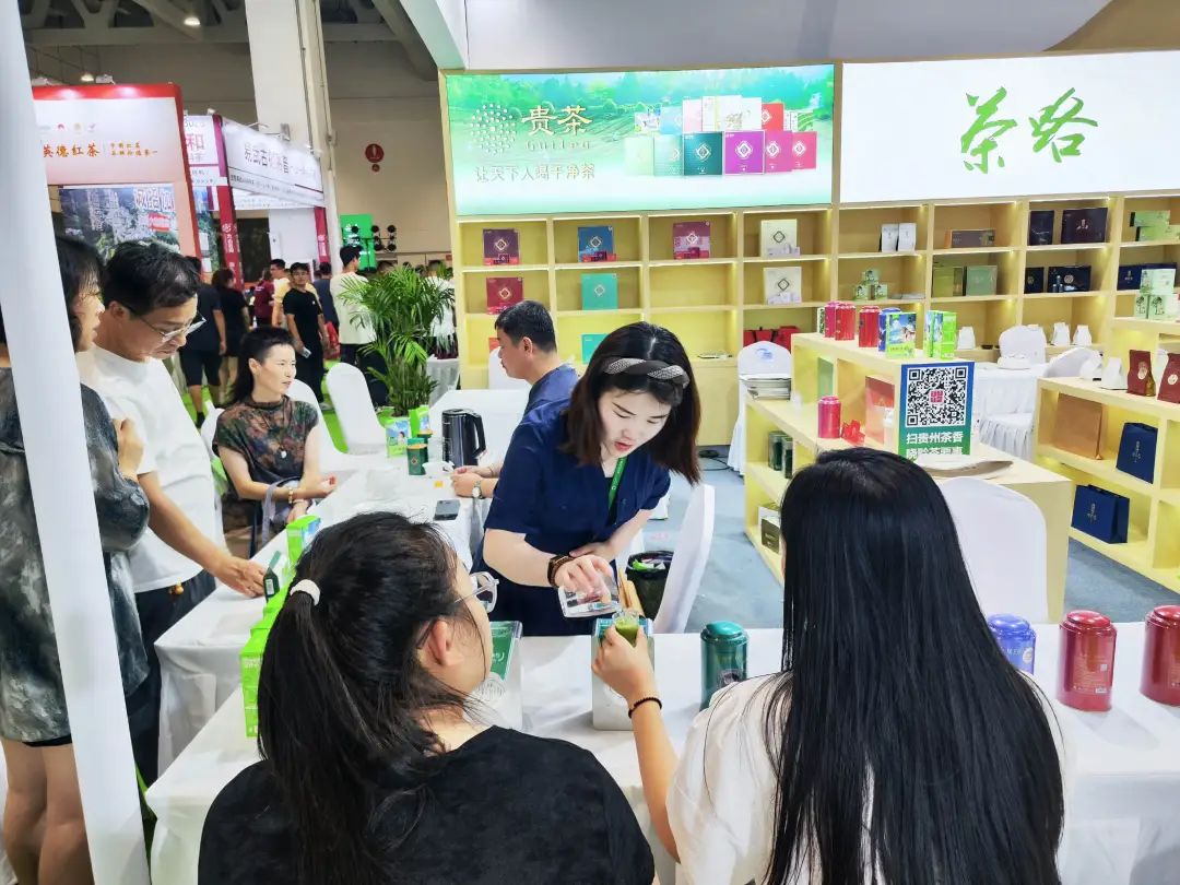 黔茶飘香“泉”情绽放！贵州绿茶展团济南茶博会热销收官