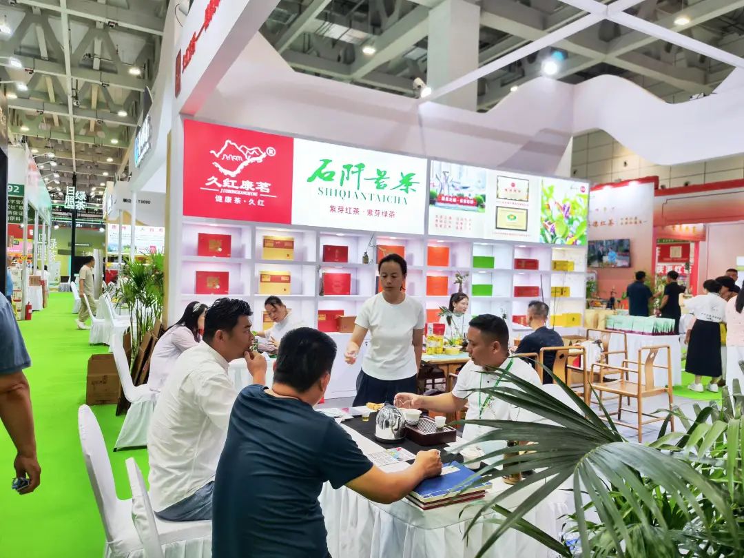 黔茶飘香“泉”情绽放！贵州绿茶展团济南茶博会热销收官